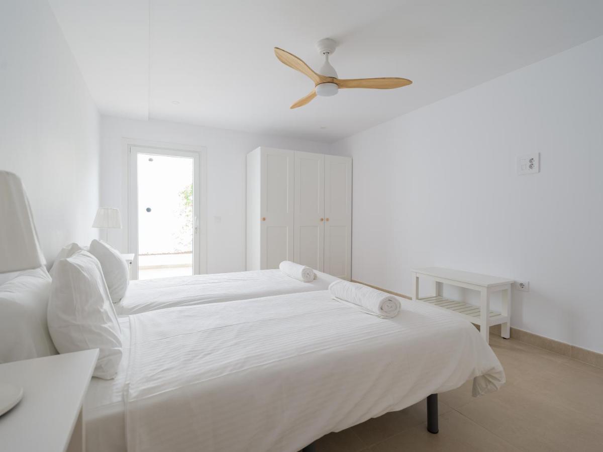 Hébergement de vacances Pasitoblanco Porto Mare 44 Seaview Private Heated Pool
